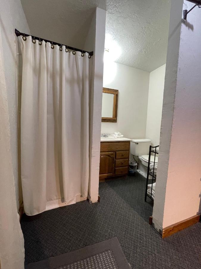 Adventures Vacation Rentals Лава-Хот-Спрингс Экстерьер фото